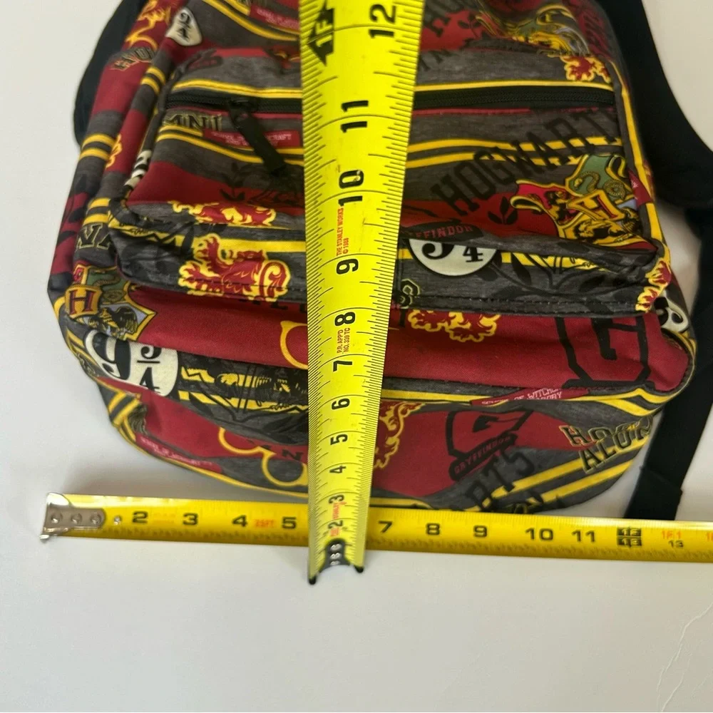 Harry Potter Hogwarts Gryffindor Bookbag 17” Red School Bag Wizarding World
